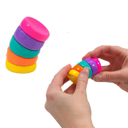 🔄 Twist ‘N’ Turn Rainbow Fidget