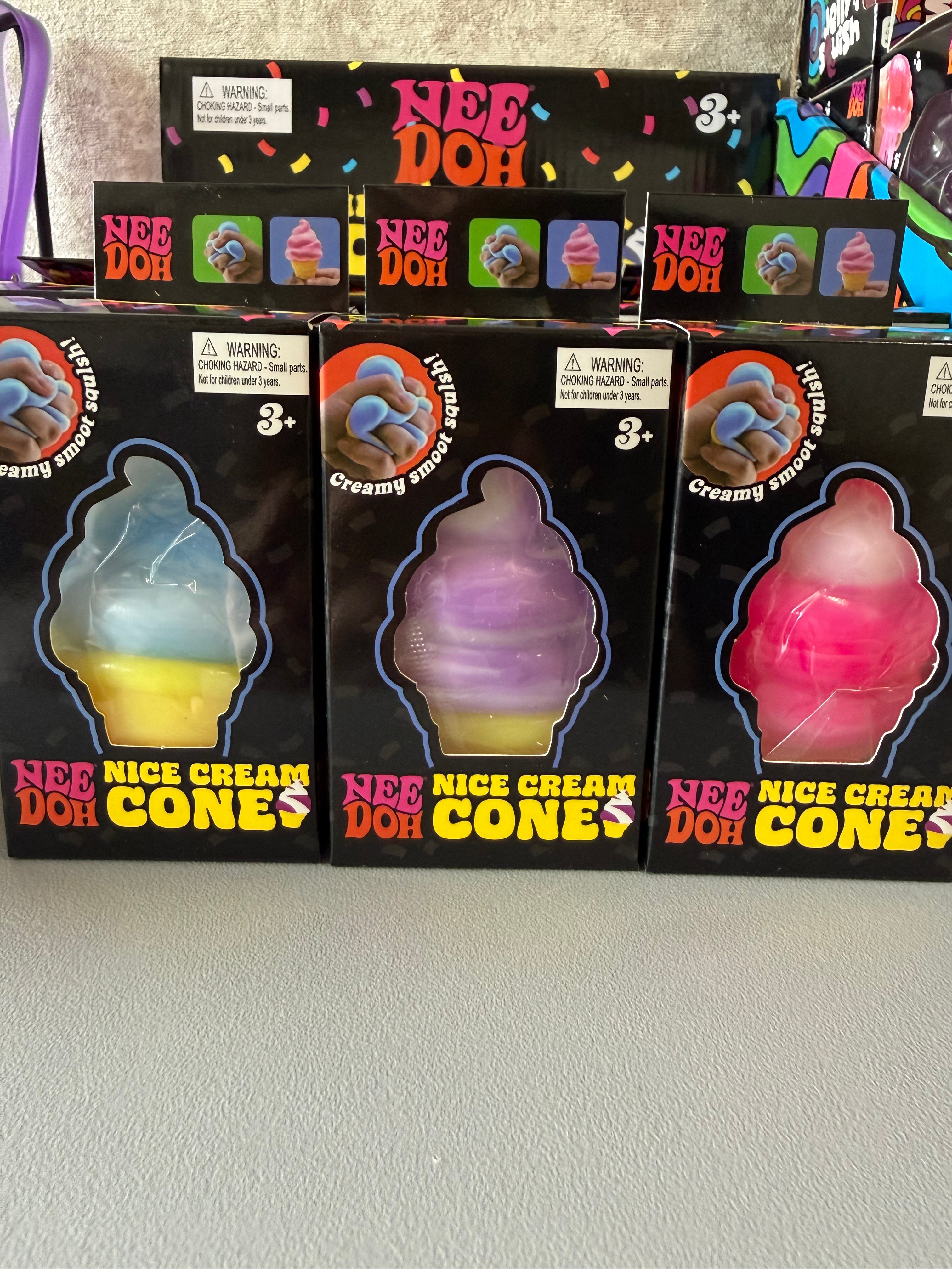 🍦 Nice Cream Cone Squishy